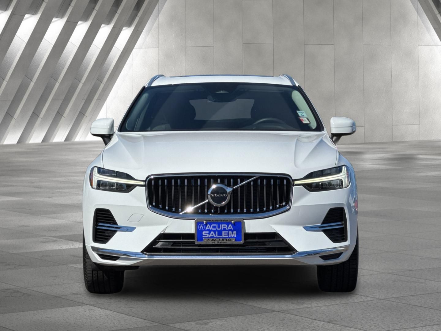 used 2022 Volvo XC60 Recharge Plug-In Hybrid car, priced at $31,998
