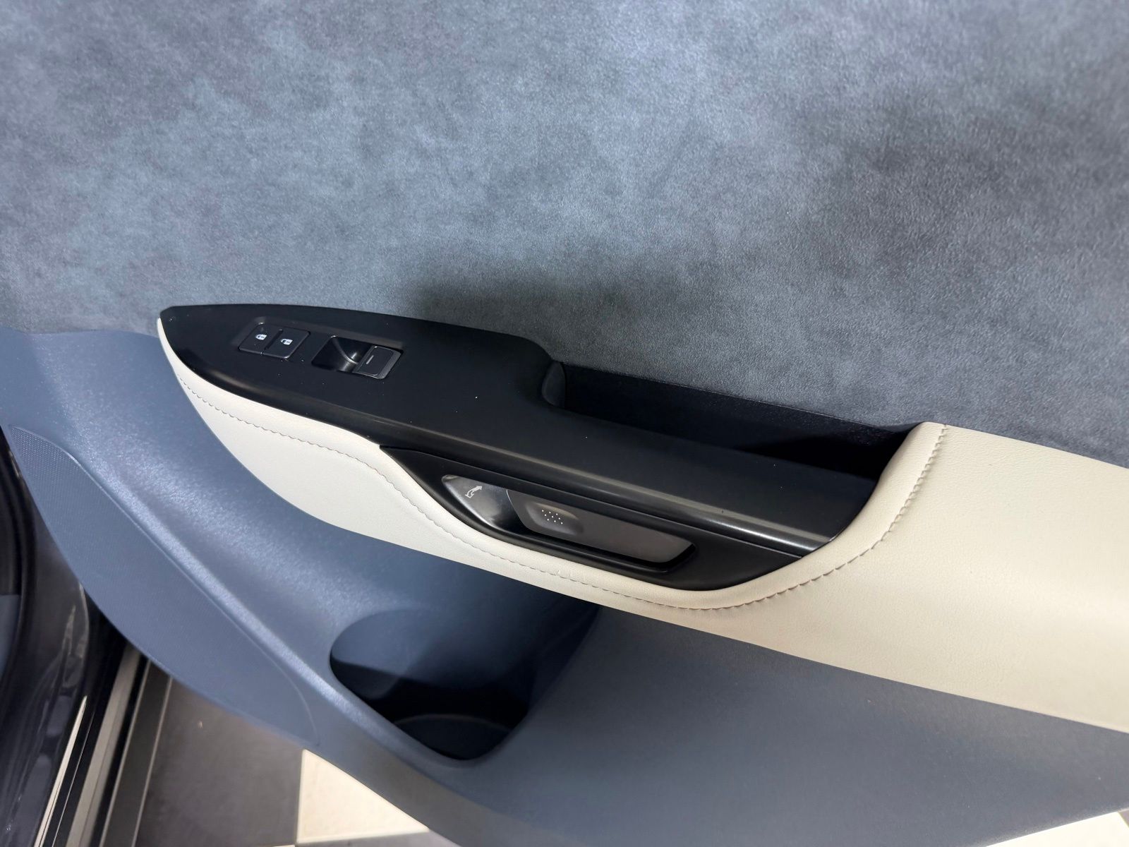 Used 2023 Gray Lexus 450e Luxury image 47