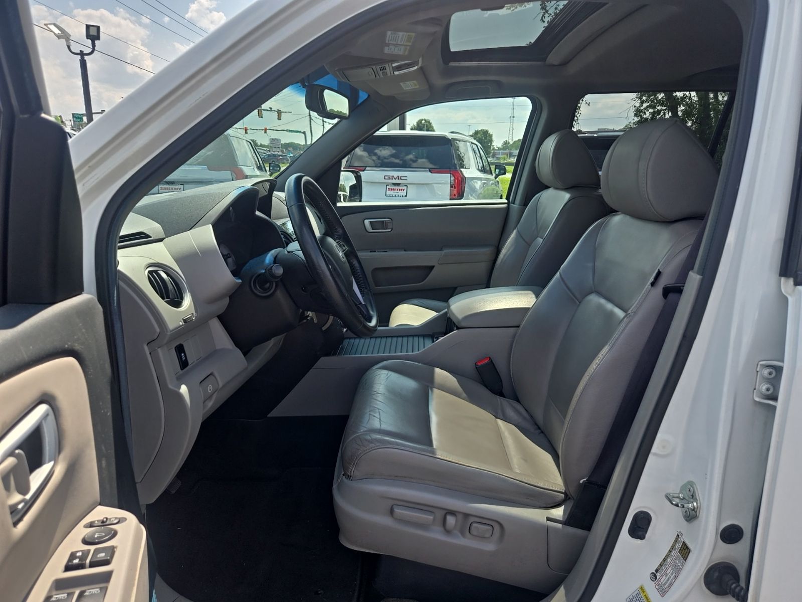 Used 2013  Honda EX-L image 23