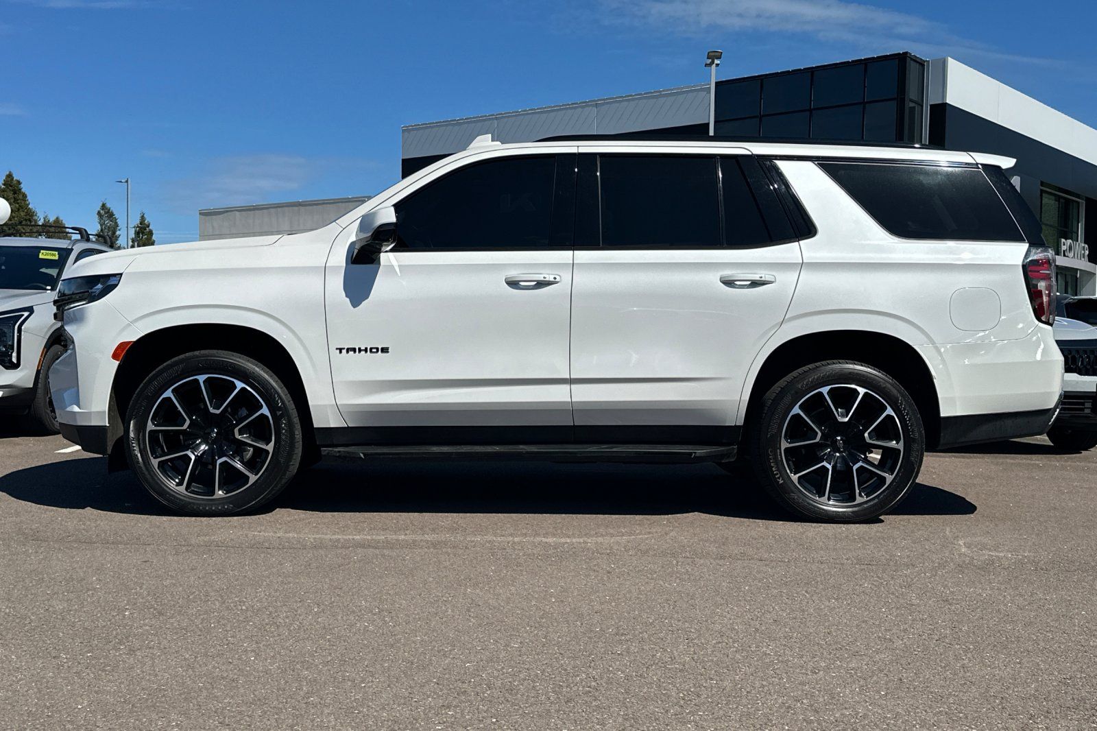 View vehicle photo 7