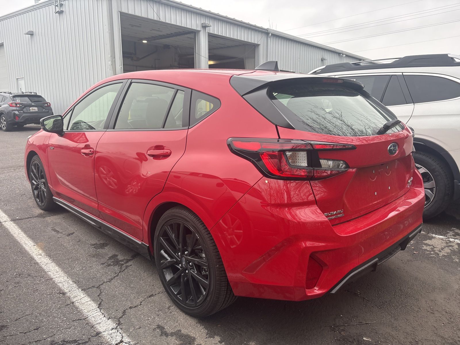 View vehicle photo 4