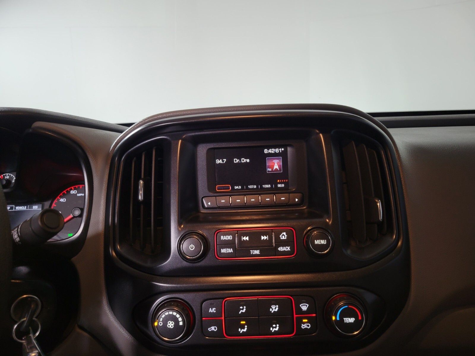 2016 GMC Canyon Base 16