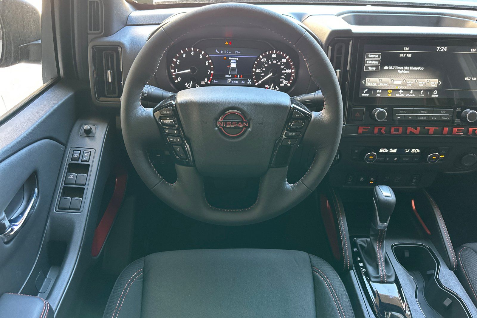 2025 Nissan Frontier PRO-4X - Photo 11