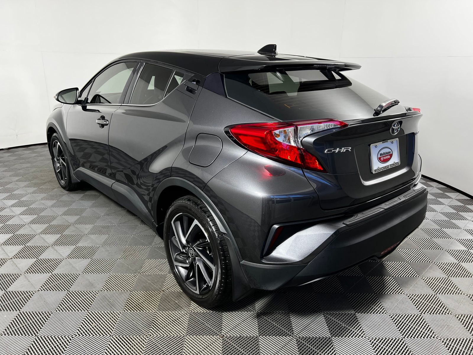 Thumbnail: 2022 Toyota C-HR - 8