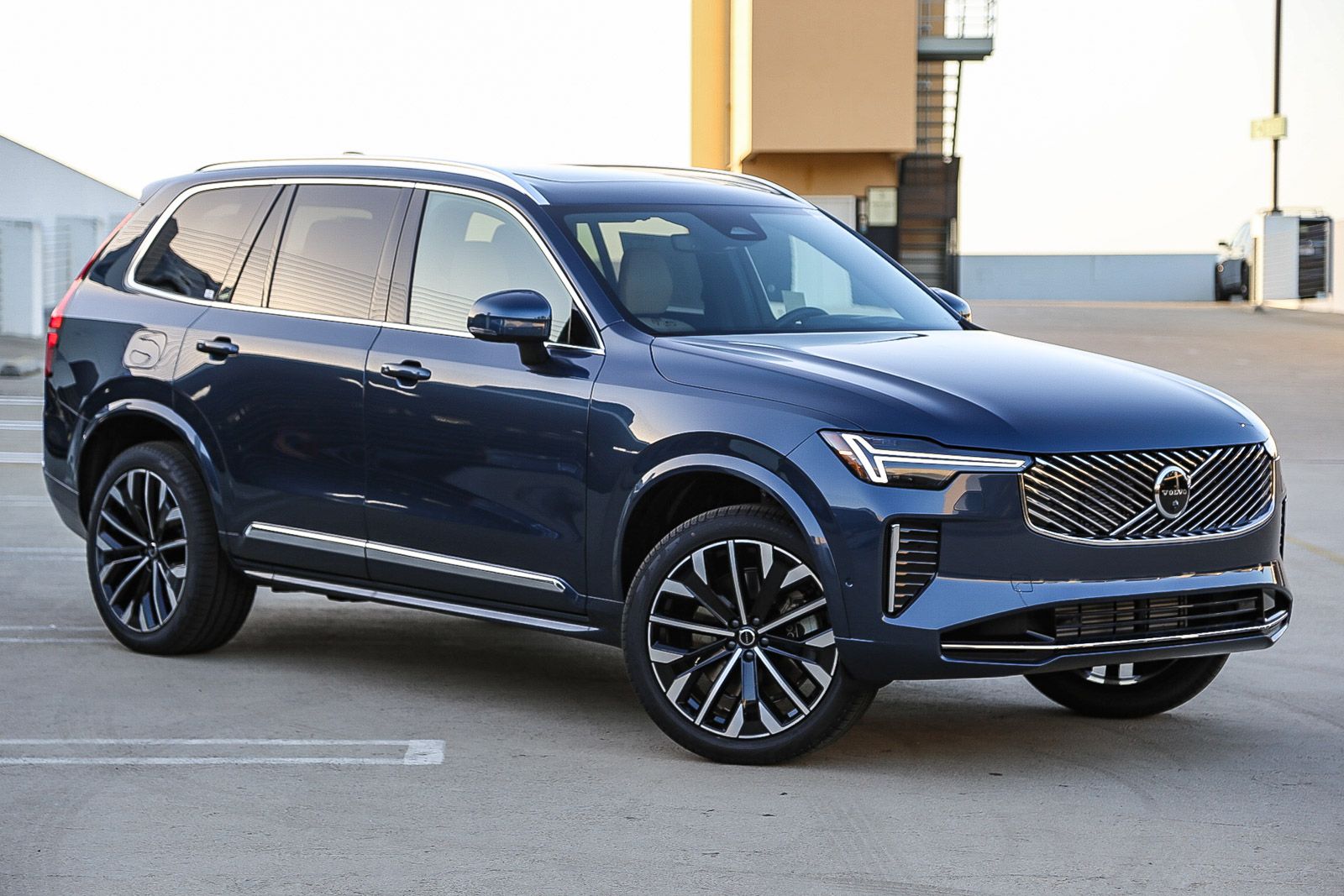 2026 Volvo XC90 Plug-In Hybrid T8 Ultra