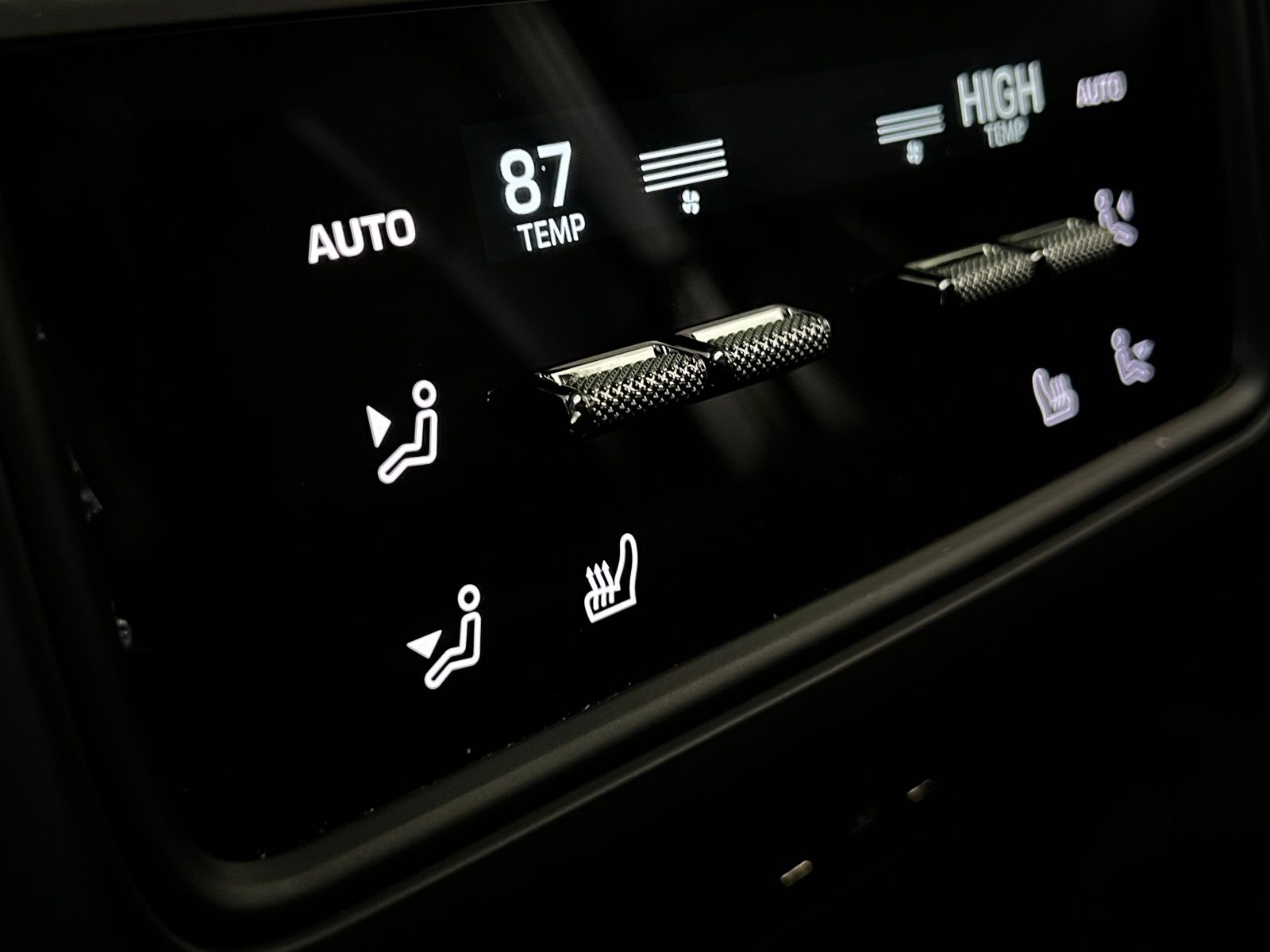 Thumbnail: 2024 Porsche Cayenne - 27