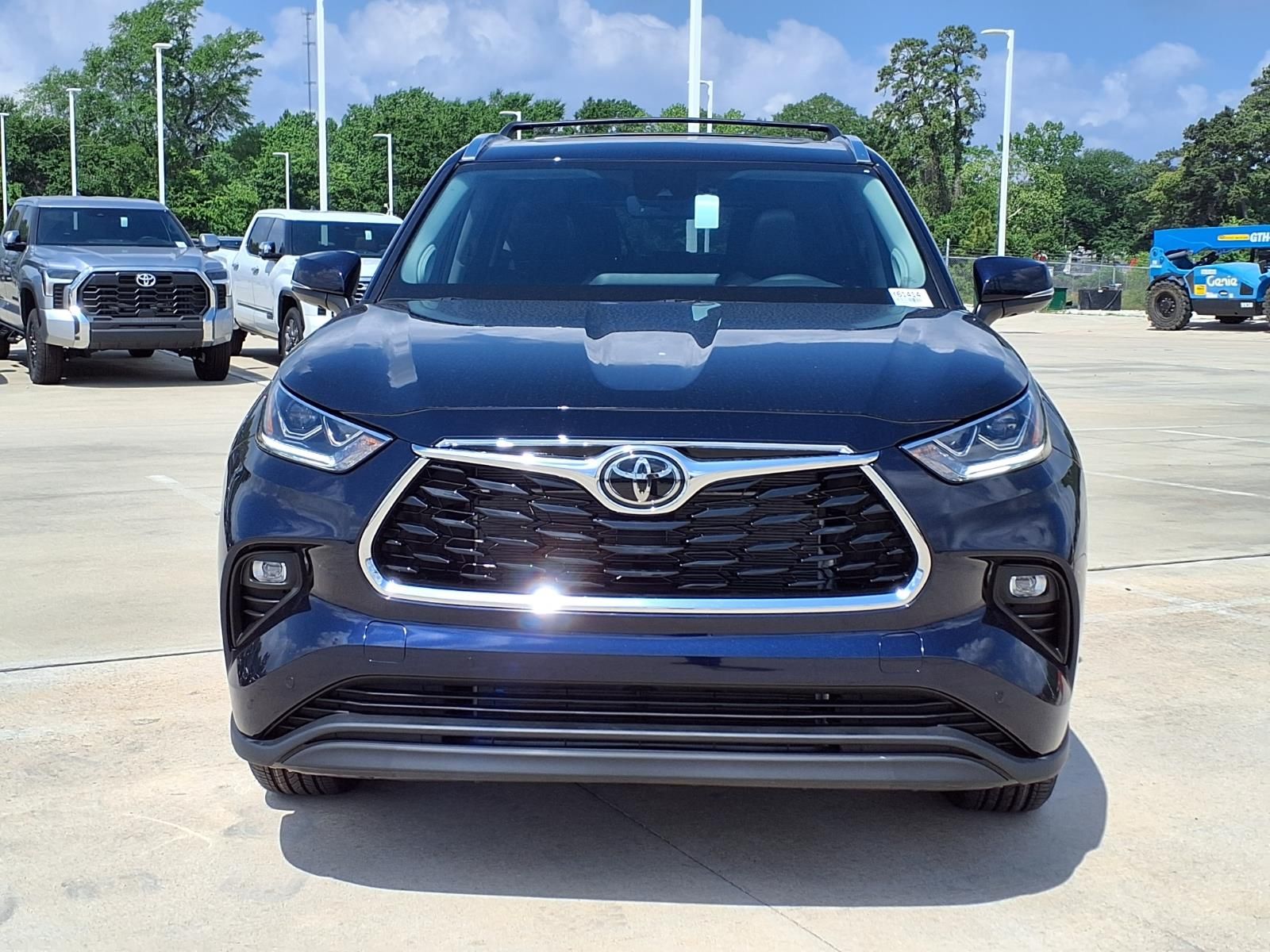 2026 Toyota Highlander Limited - 3