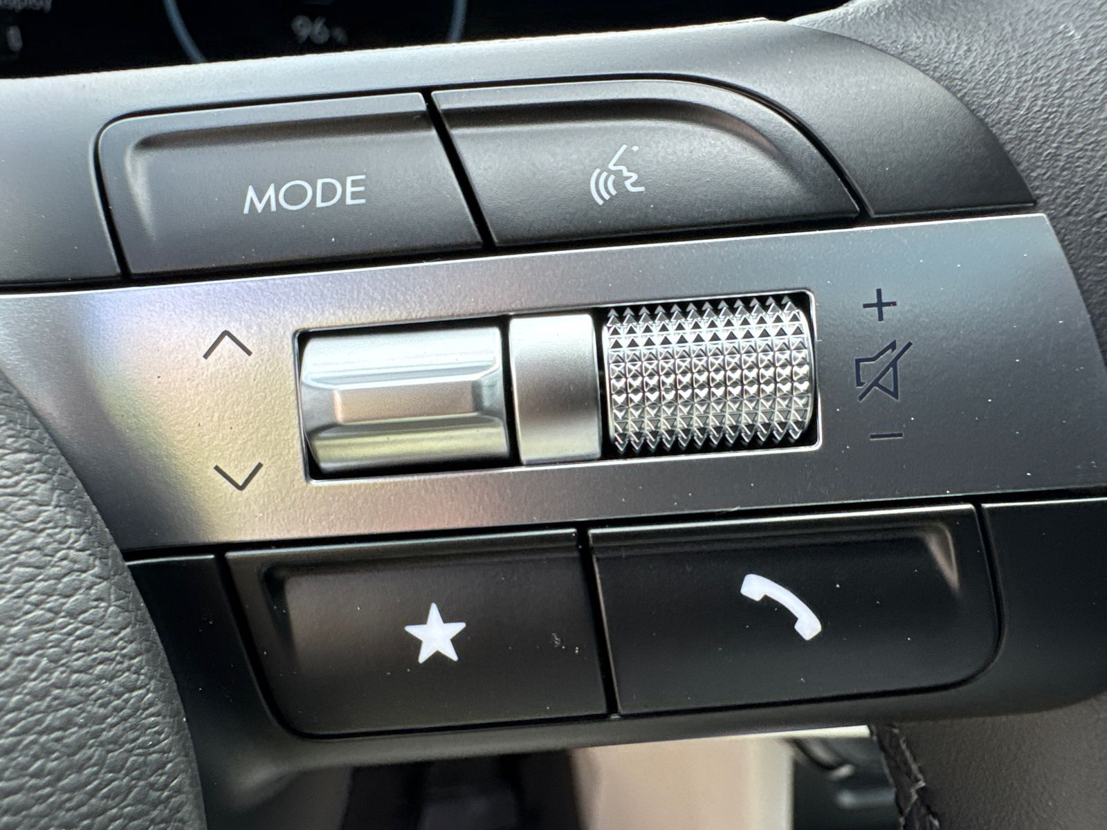 2025 Hyundai Tucson Hybrid SEL Convenience photo 22