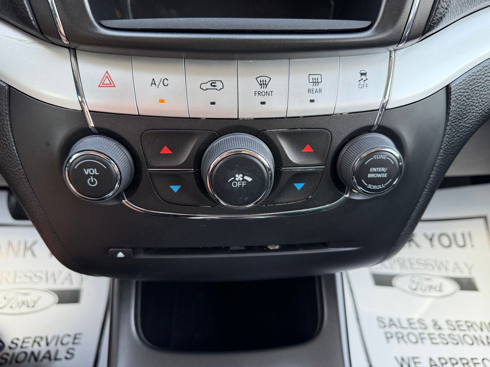 2020 Dodge Journey image 22