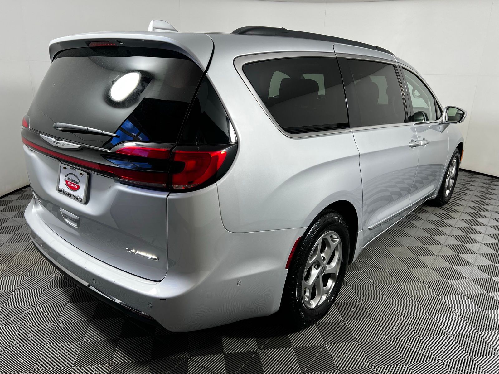 2022 Chrysler Pacifica Limited 5