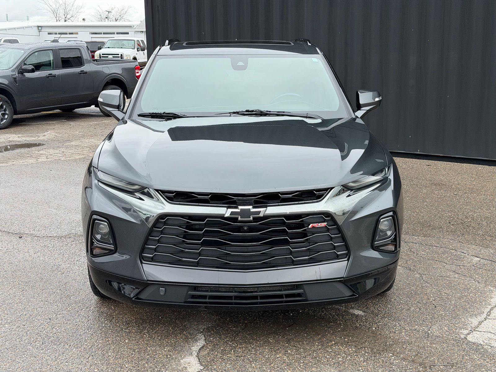 View vehicle photo 3