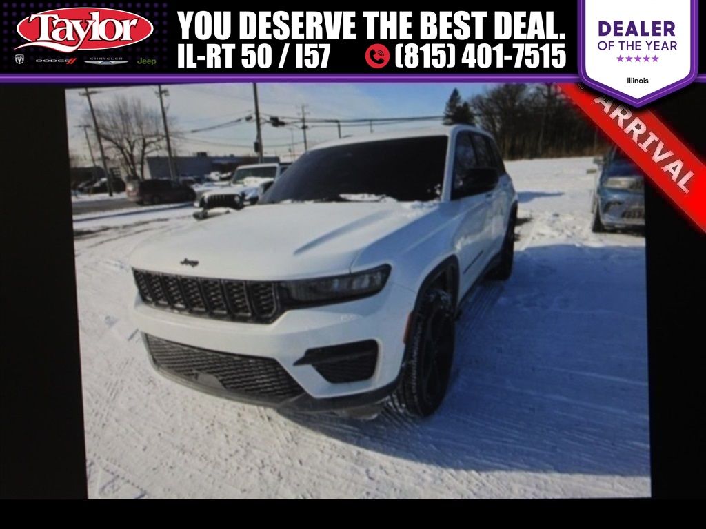 2023 Jeep Grand Cherokee Altitude 4WD