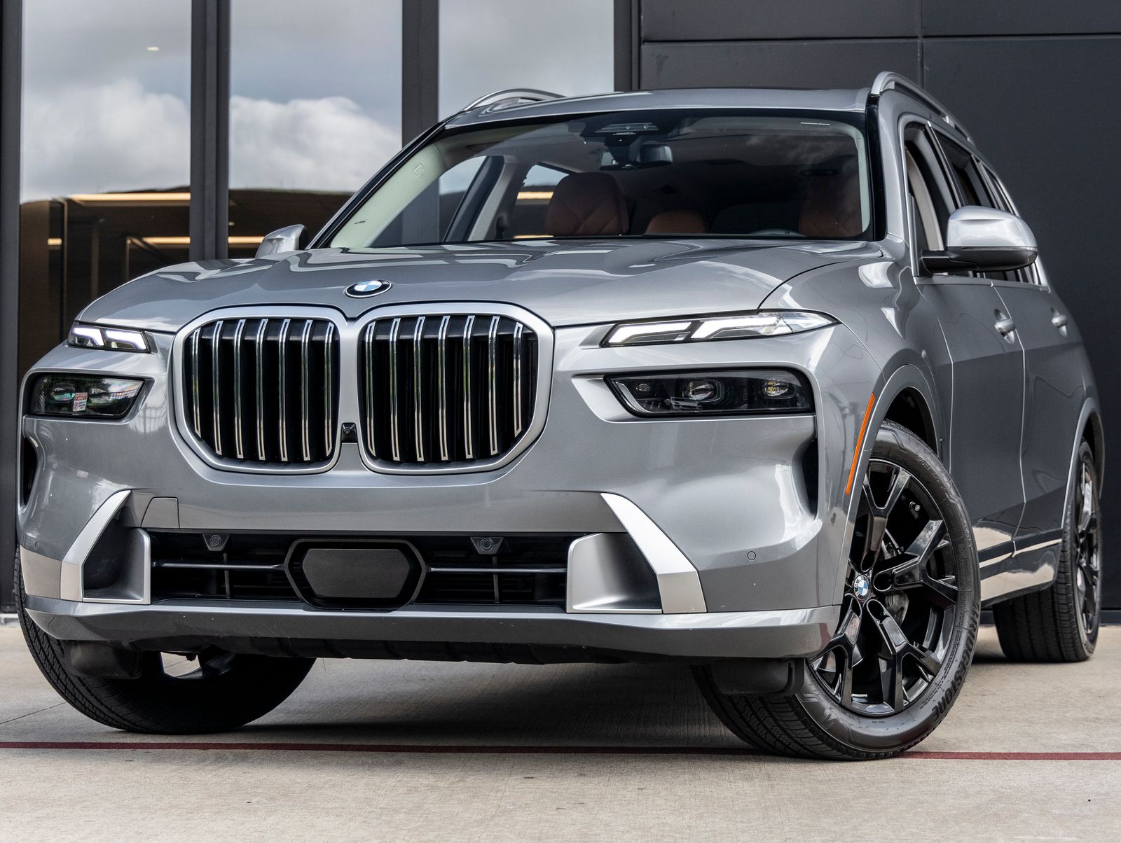 2023 BMW X7 xDrive40i AWD