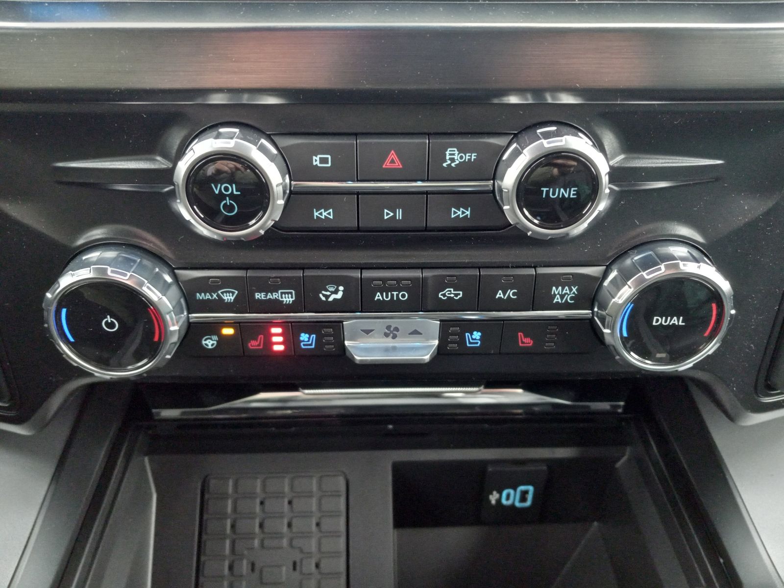 2026 Ford F-350SD image 21