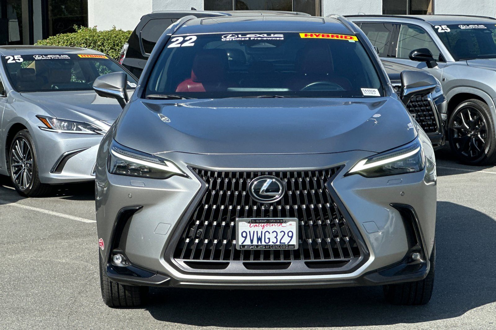 View vehicle photo 6