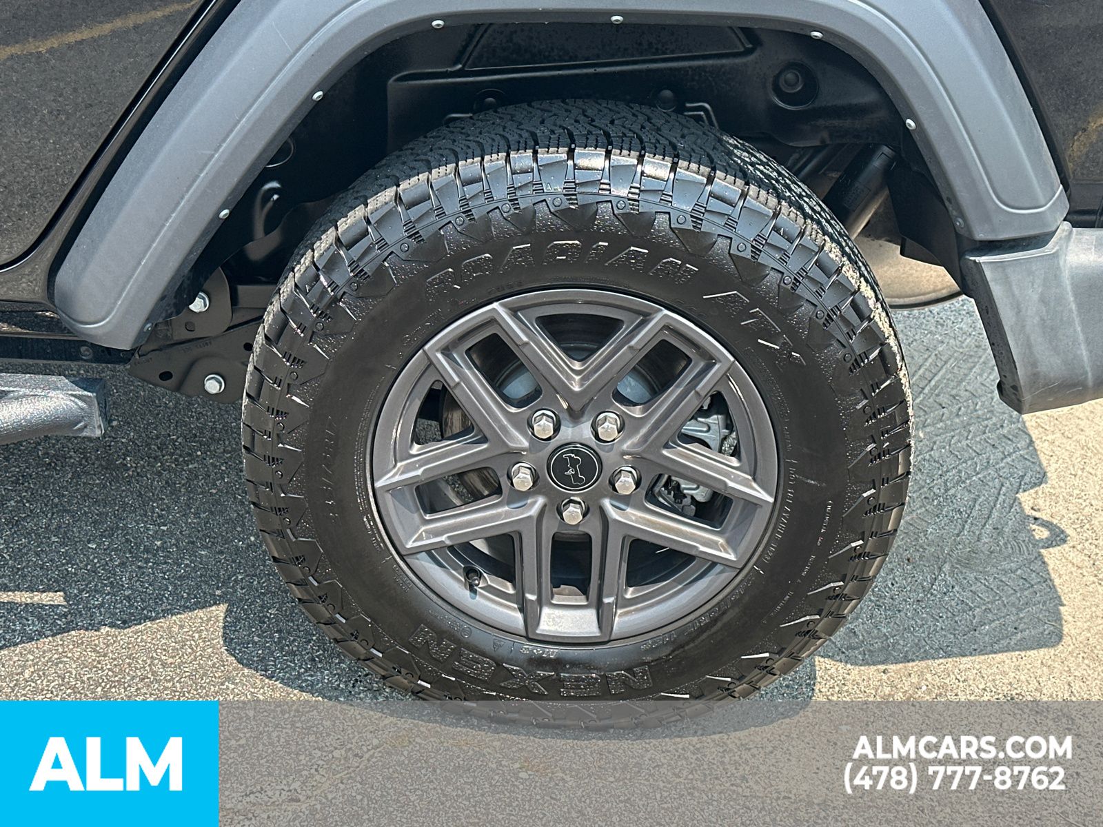 Used 2024 Black Jeep Sport S image 22
