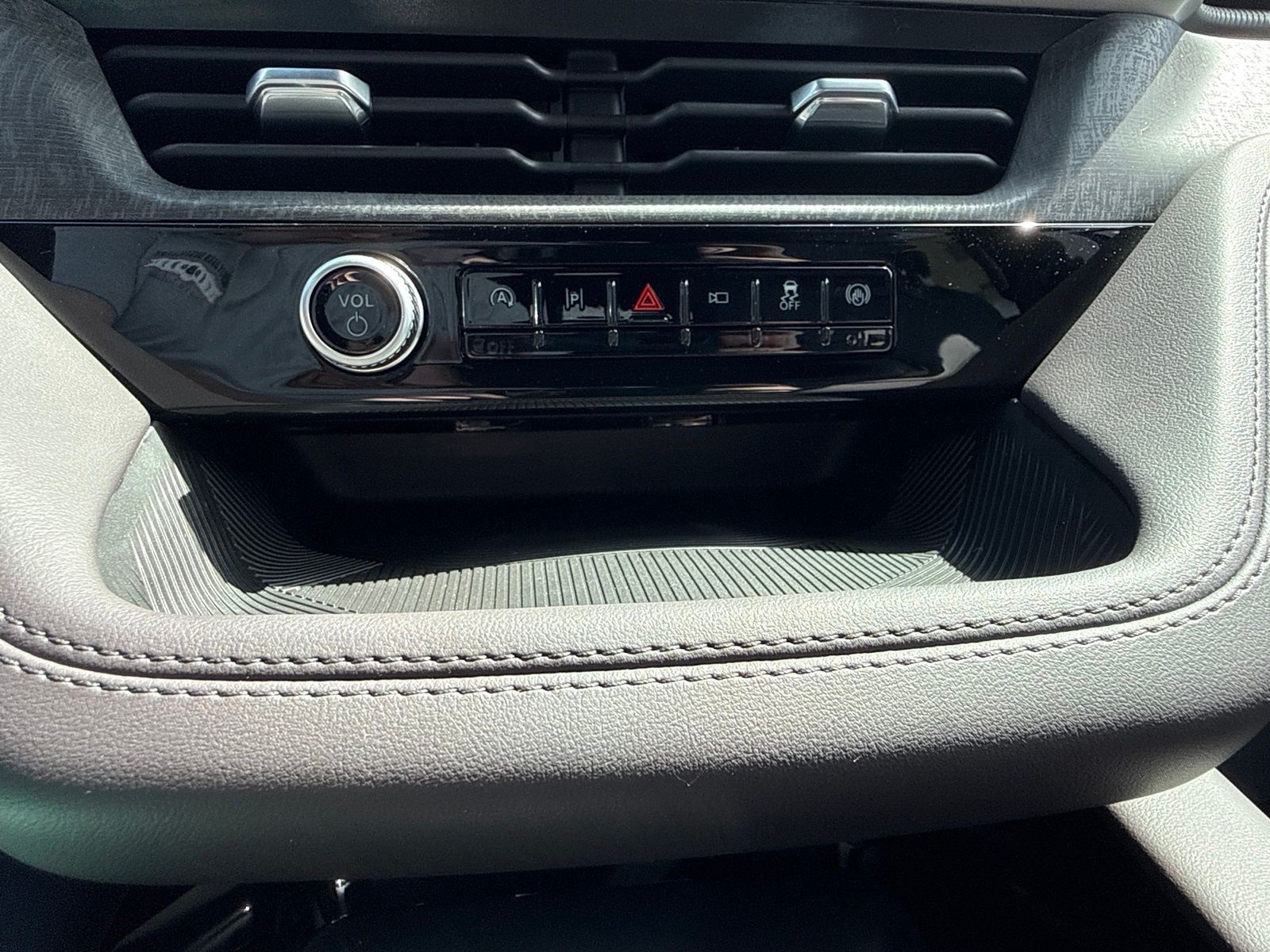 2026 Ford Explorer image 21