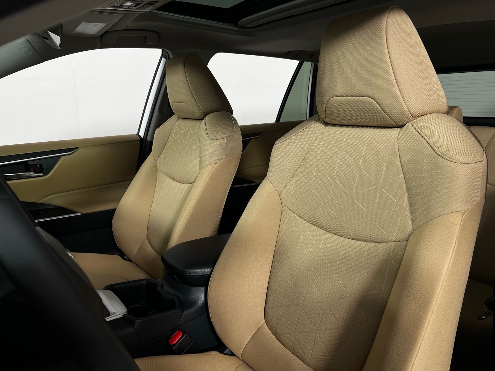 Thumbnail: 2025 Toyota RAV4 - 10