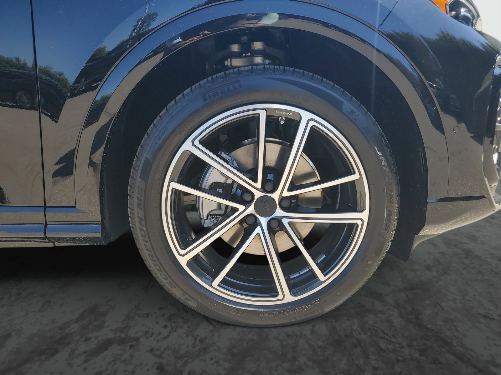 Vehicle photo