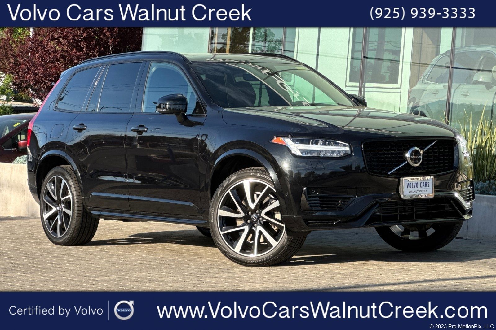2023 Volvo XC90 Recharge T8 Plus Dark Theme eAWD