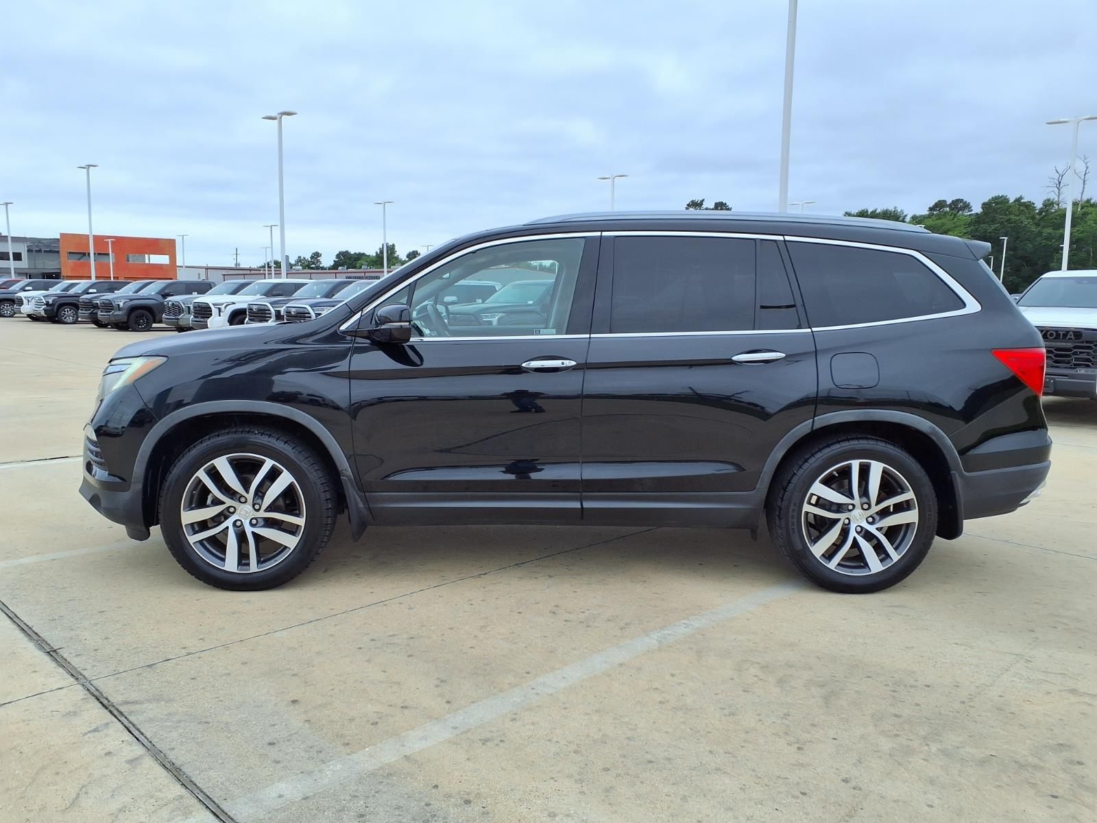 2018 Honda Pilot Touring Black at Toyota of Victoria
