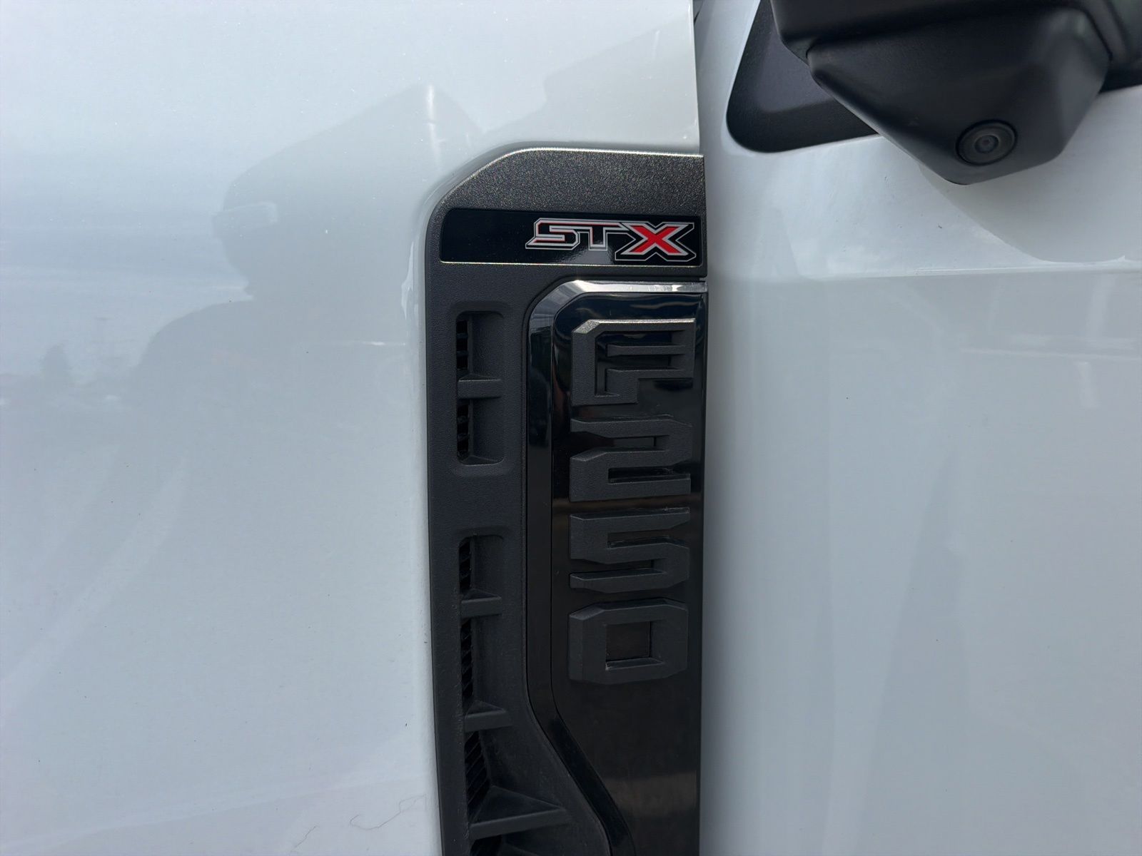 Certified Used 2024 Oxford White Ford XL image 28