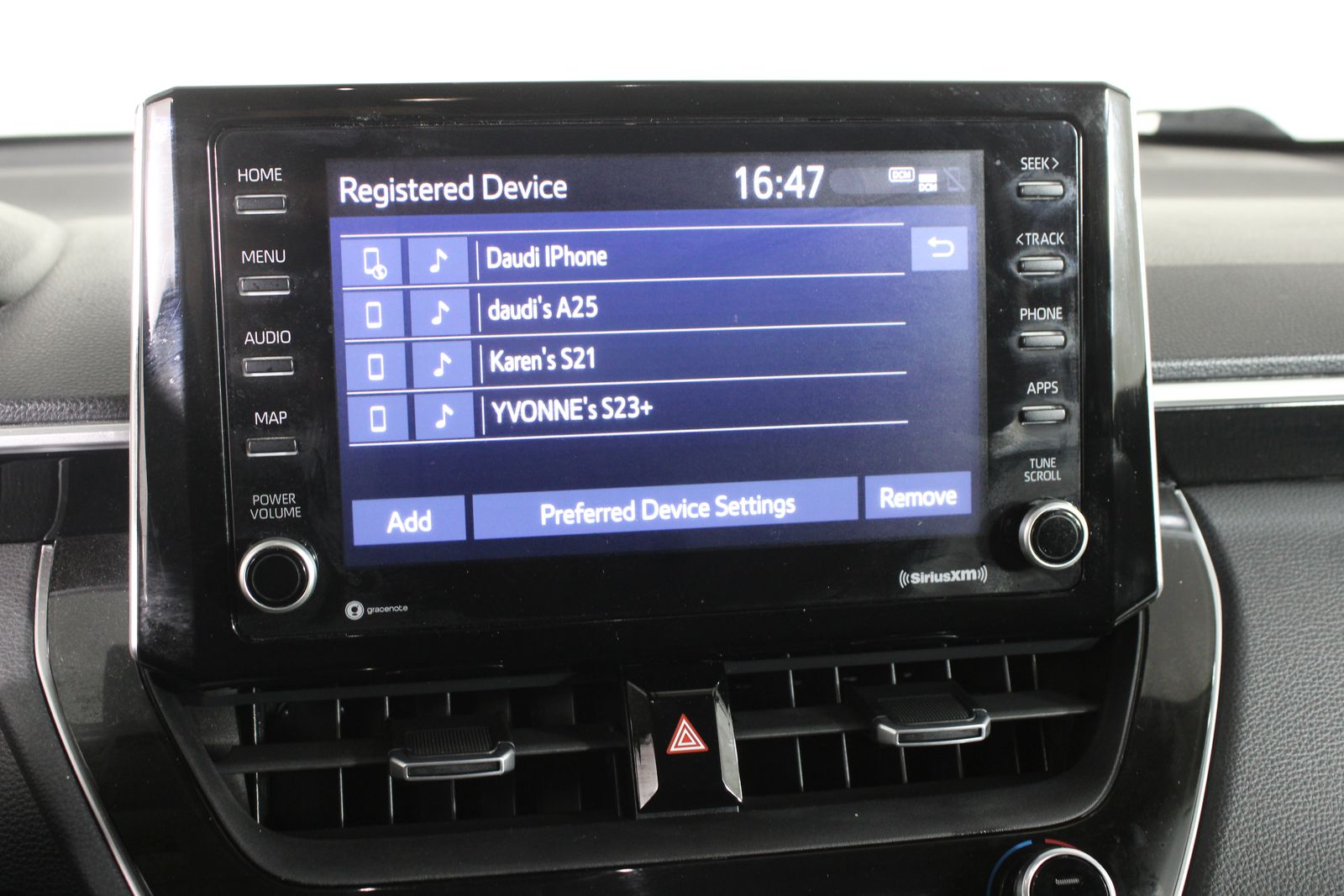 Used 2022 Beige Toyota XLE image 5