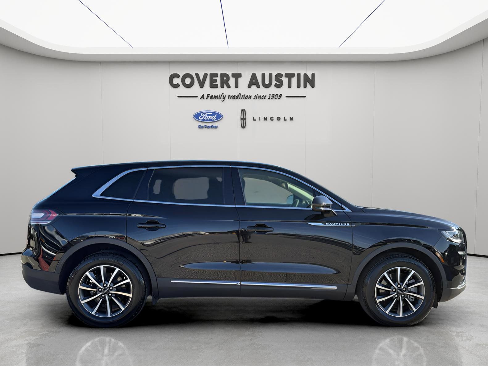 Used Car 2022 Lincoln Nautilus  Standard For Sale Under $35,000 In Austin, Texas