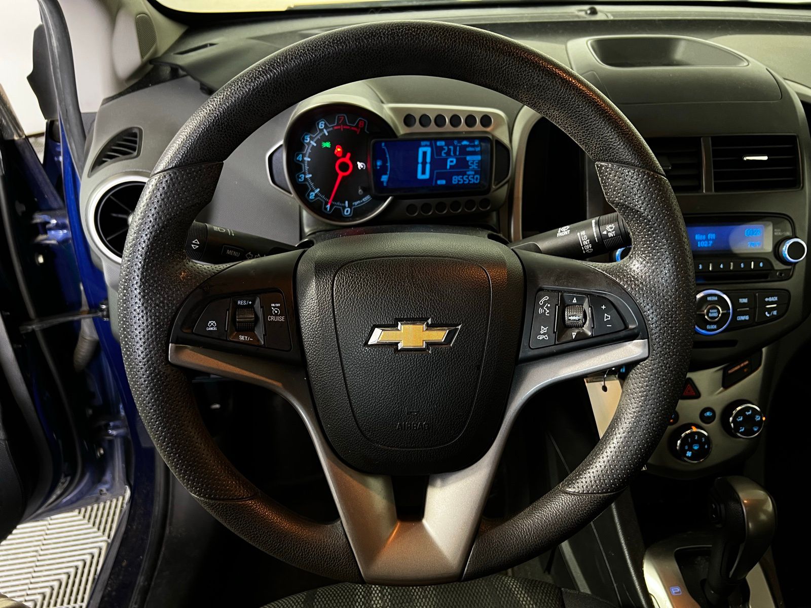 Thumbnail: 2014 Chevrolet Sonic - 9