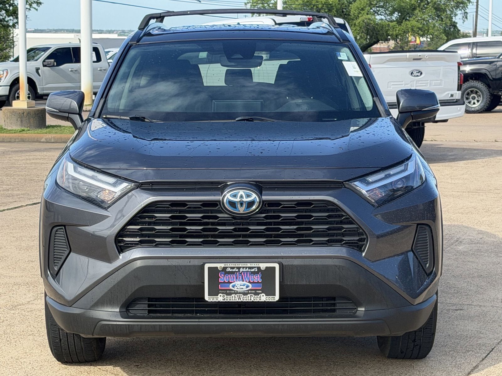 View vehicle photo 7