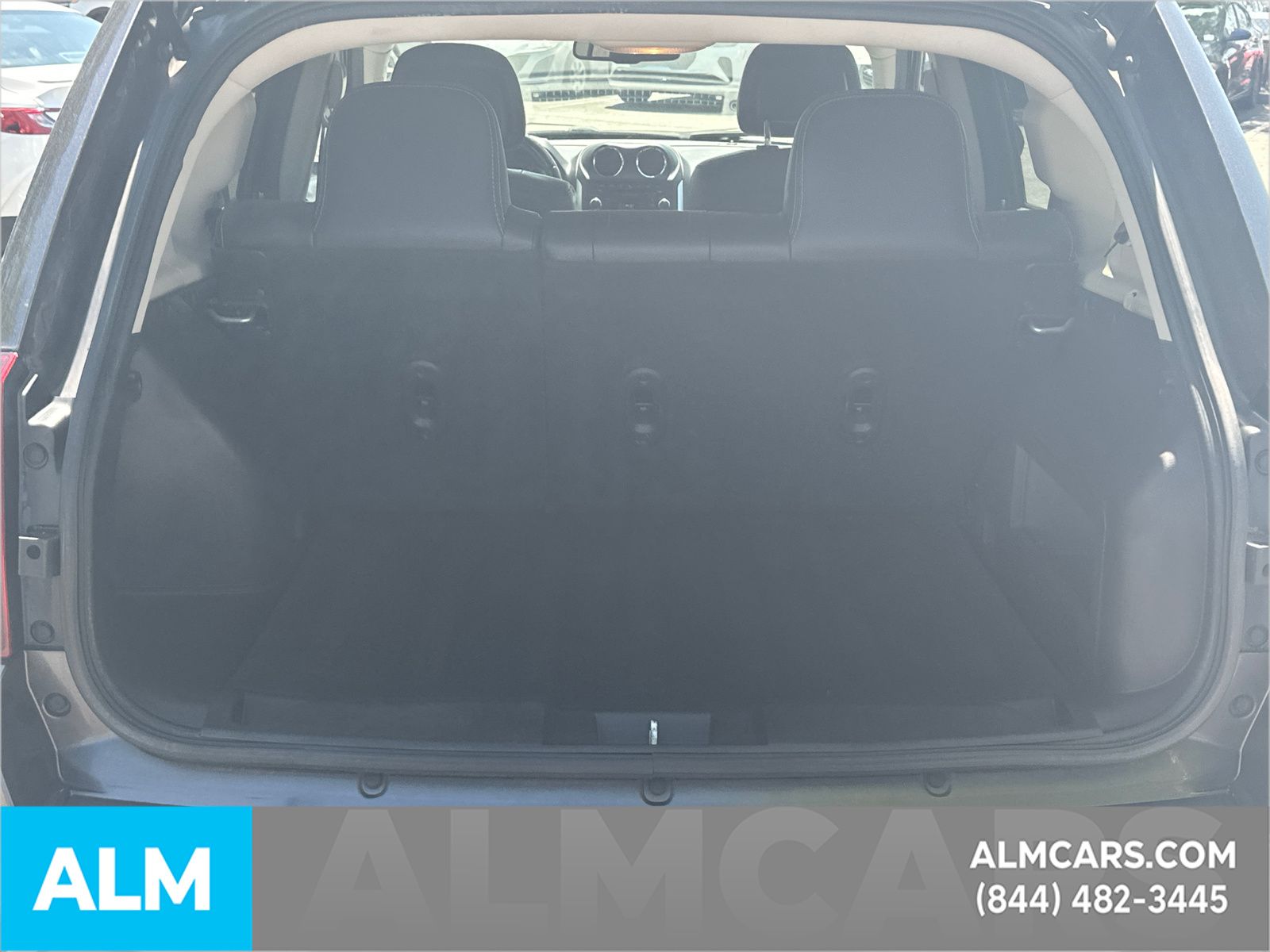 Used 2016 Granite Crystal Clearcoat Metallic Jeep Latitude image 34