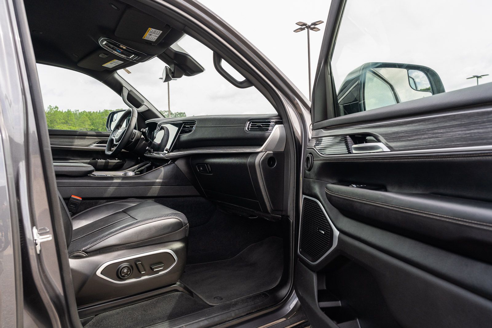 Used 2024 Jeep Wagoneer L SUV