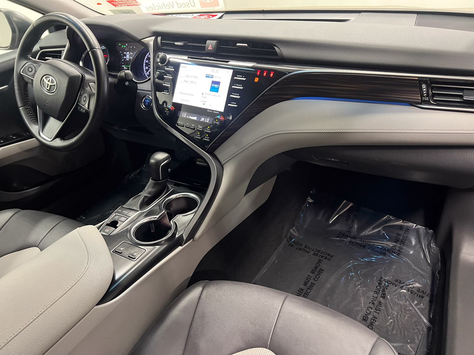 used 2020 Toyota Camry Hybrid car, priced at $24,688
