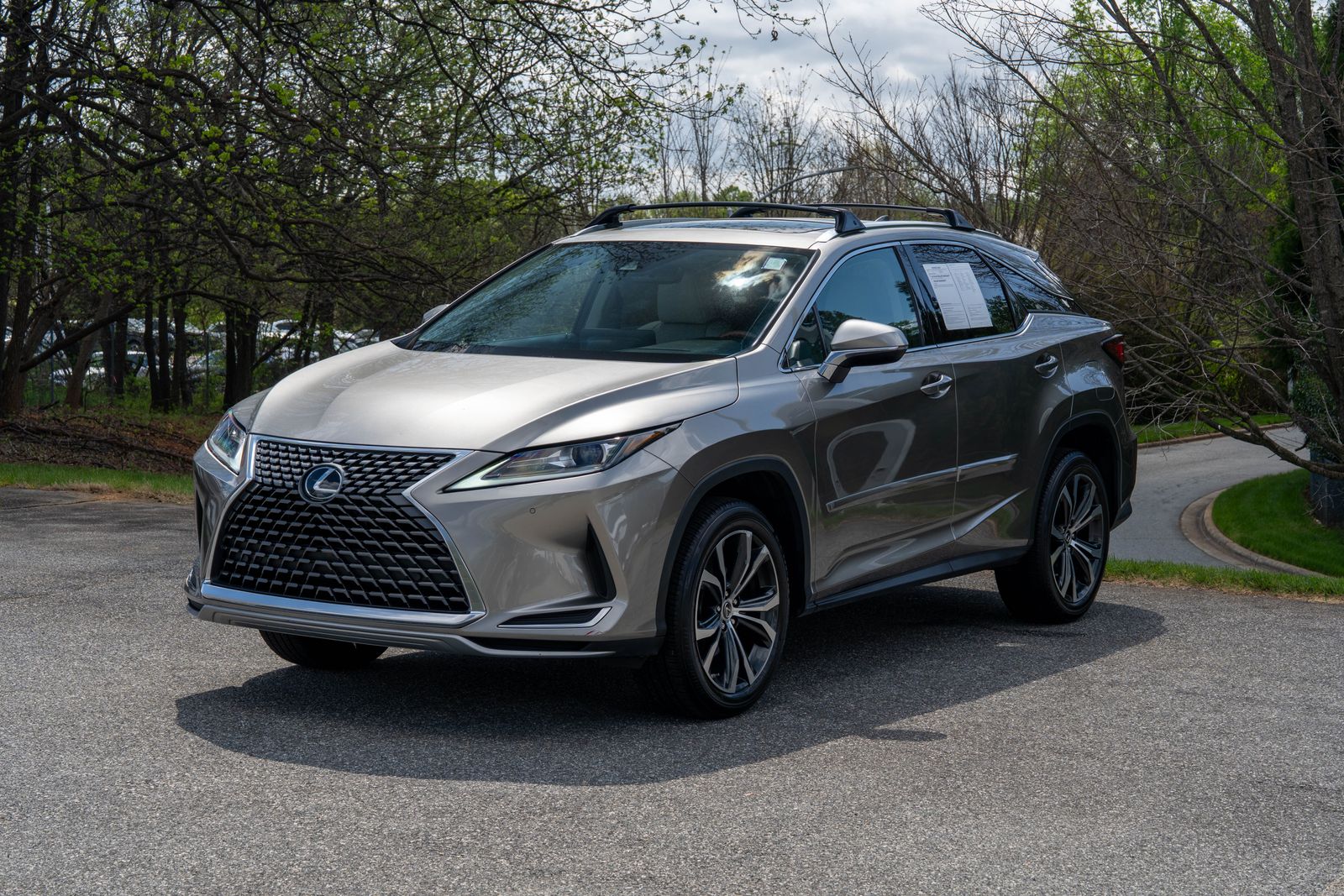 View vehicle photo 4