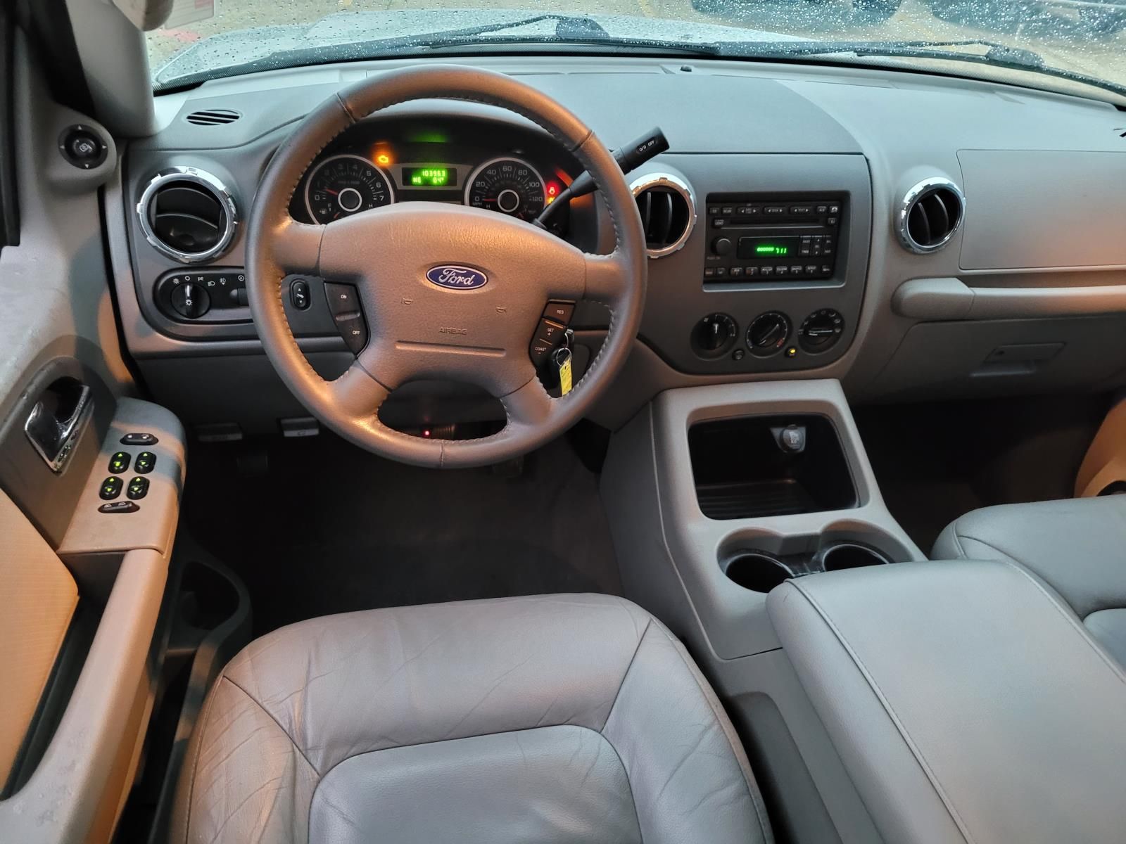 used 2005 Ford Expedition car, priced at $6,750