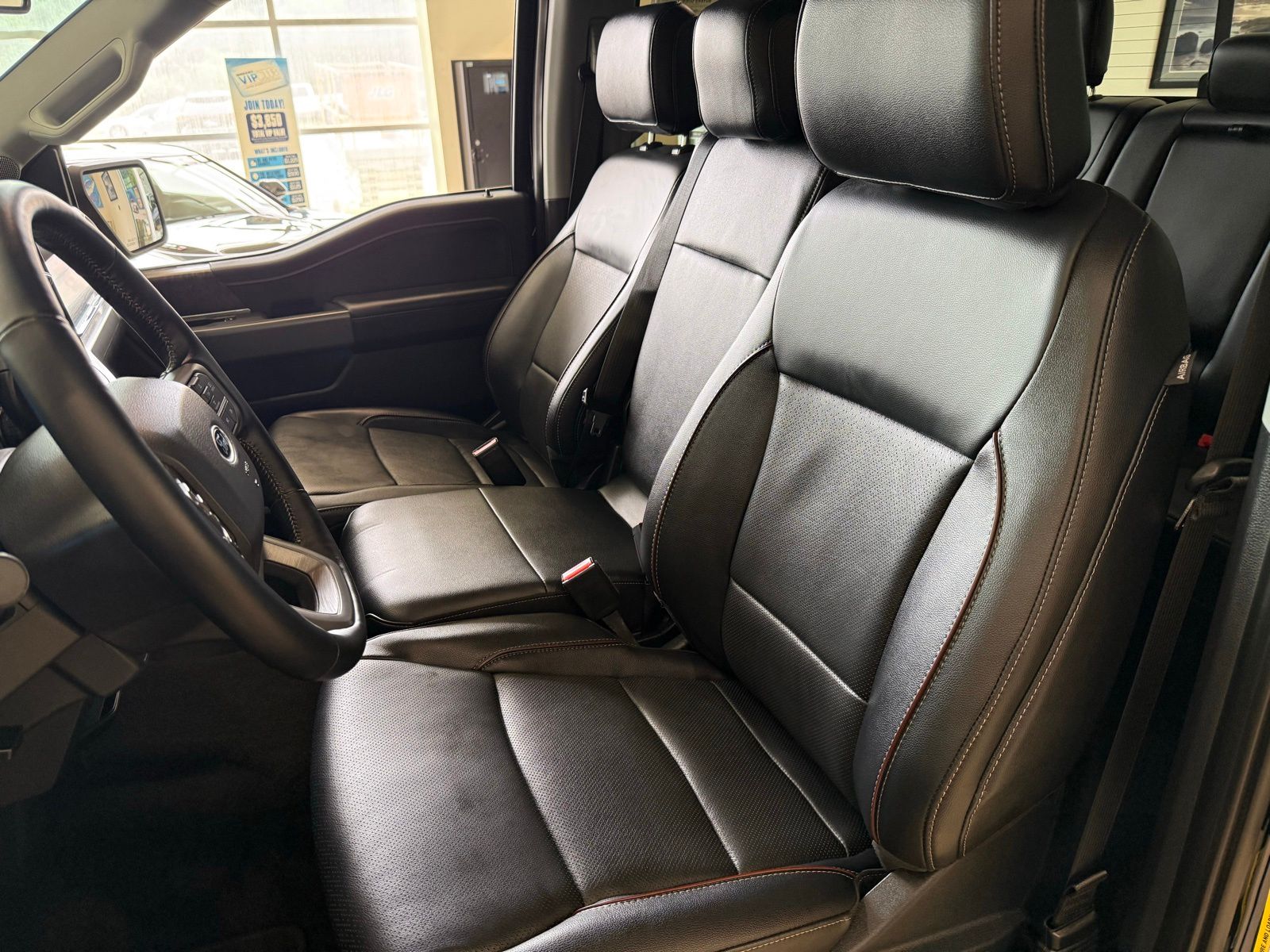 Used 2022 Blue Ford Lariat image 9