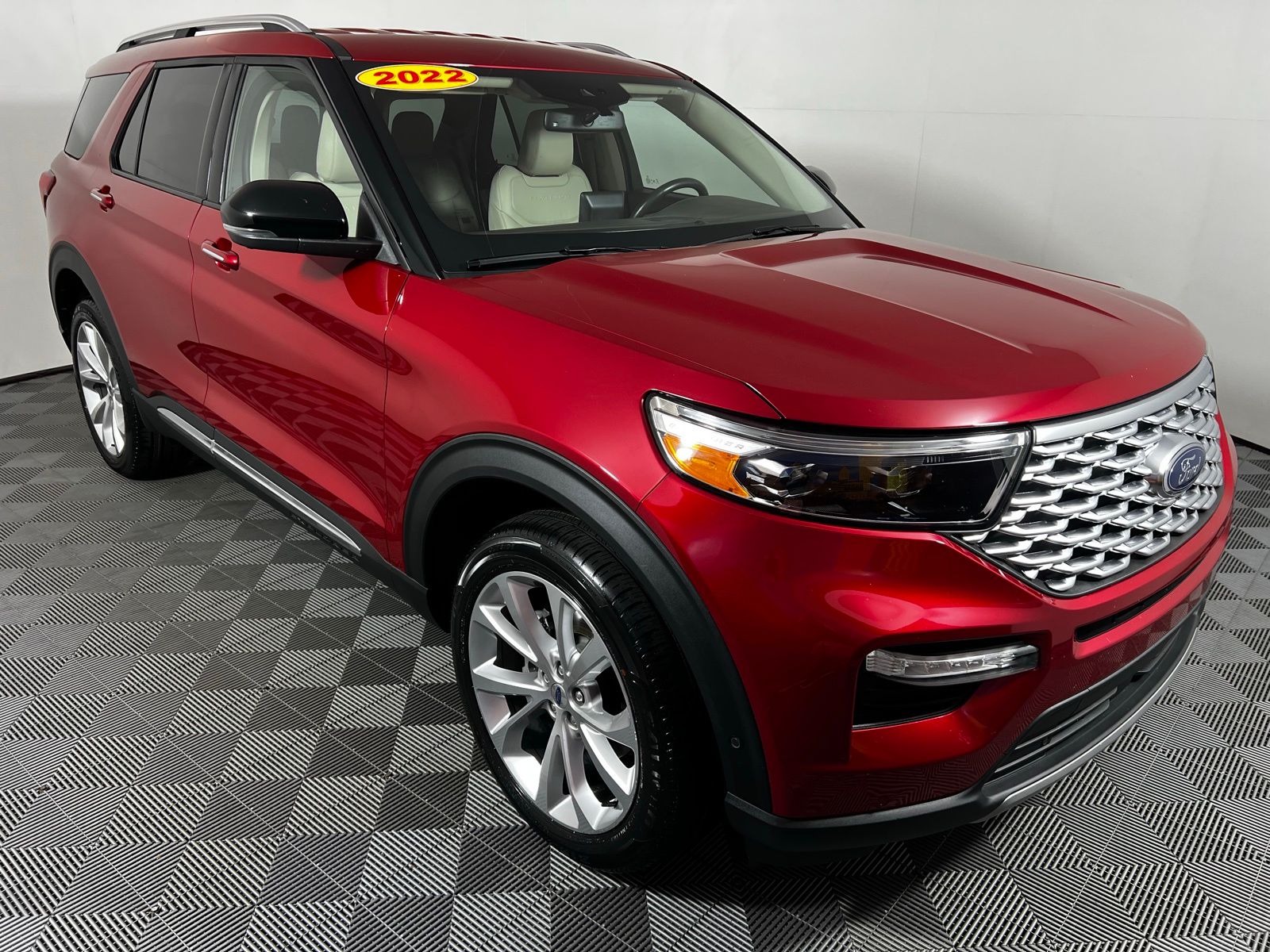 Thumbnail: 2022 Ford Explorer - 3