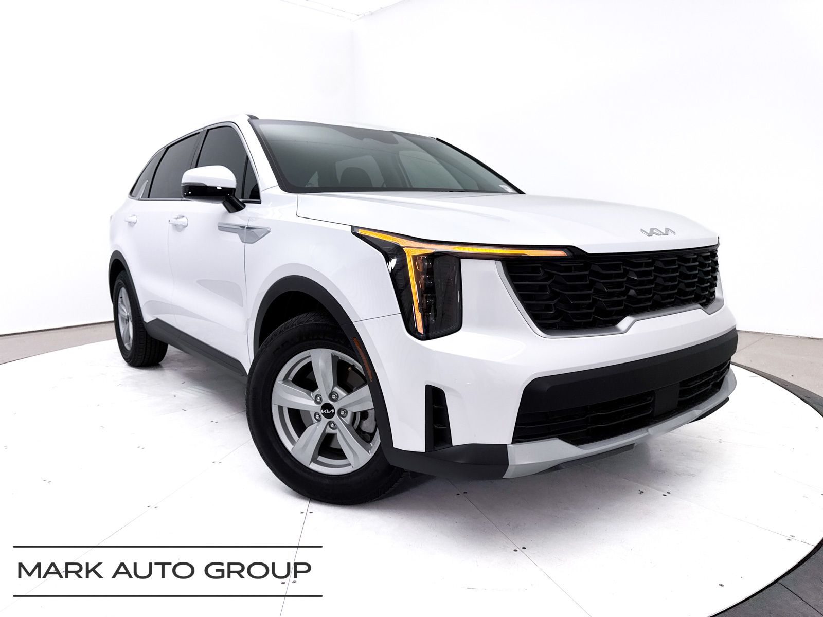 2024 Kia Sorento LX