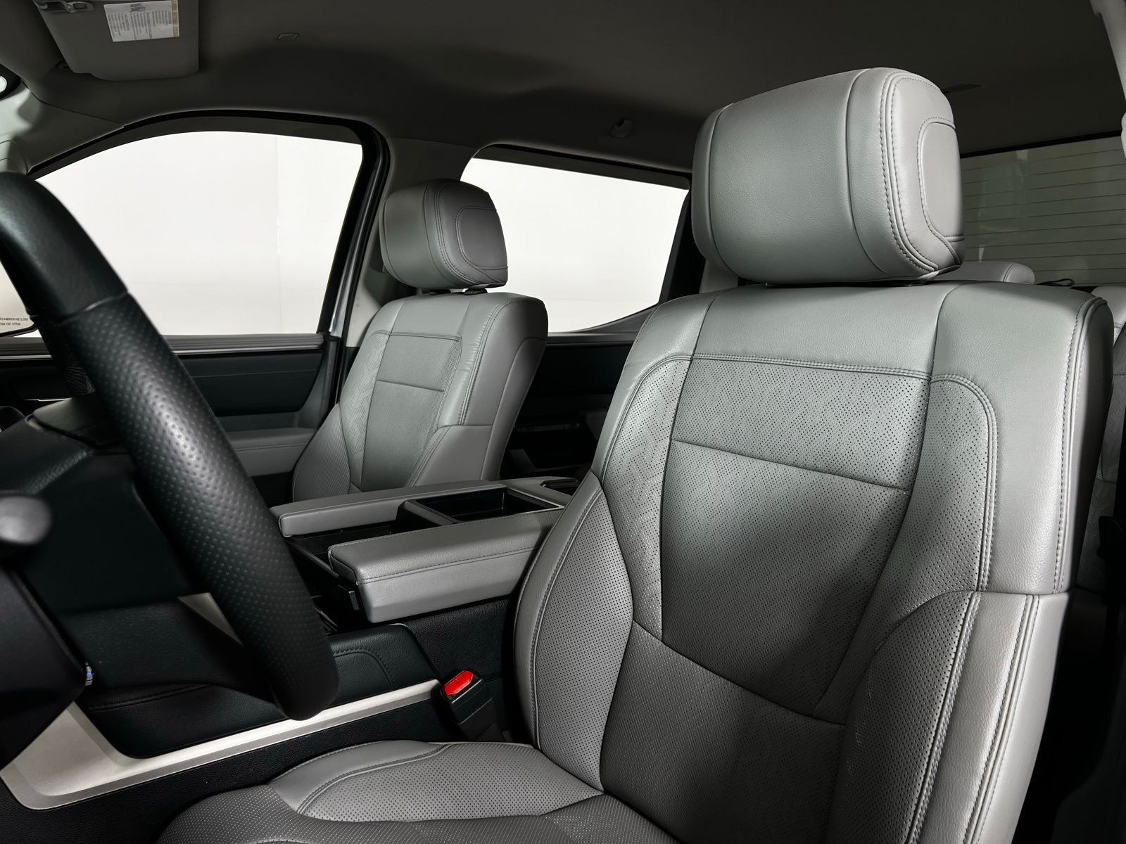 Thumbnail: 2024 Toyota Tundra - 13