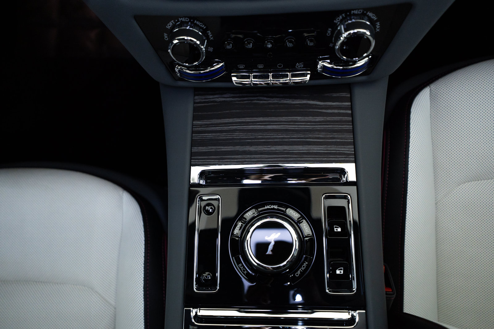 2024 Rolls-Royce Spectre — full photo 45 of 54