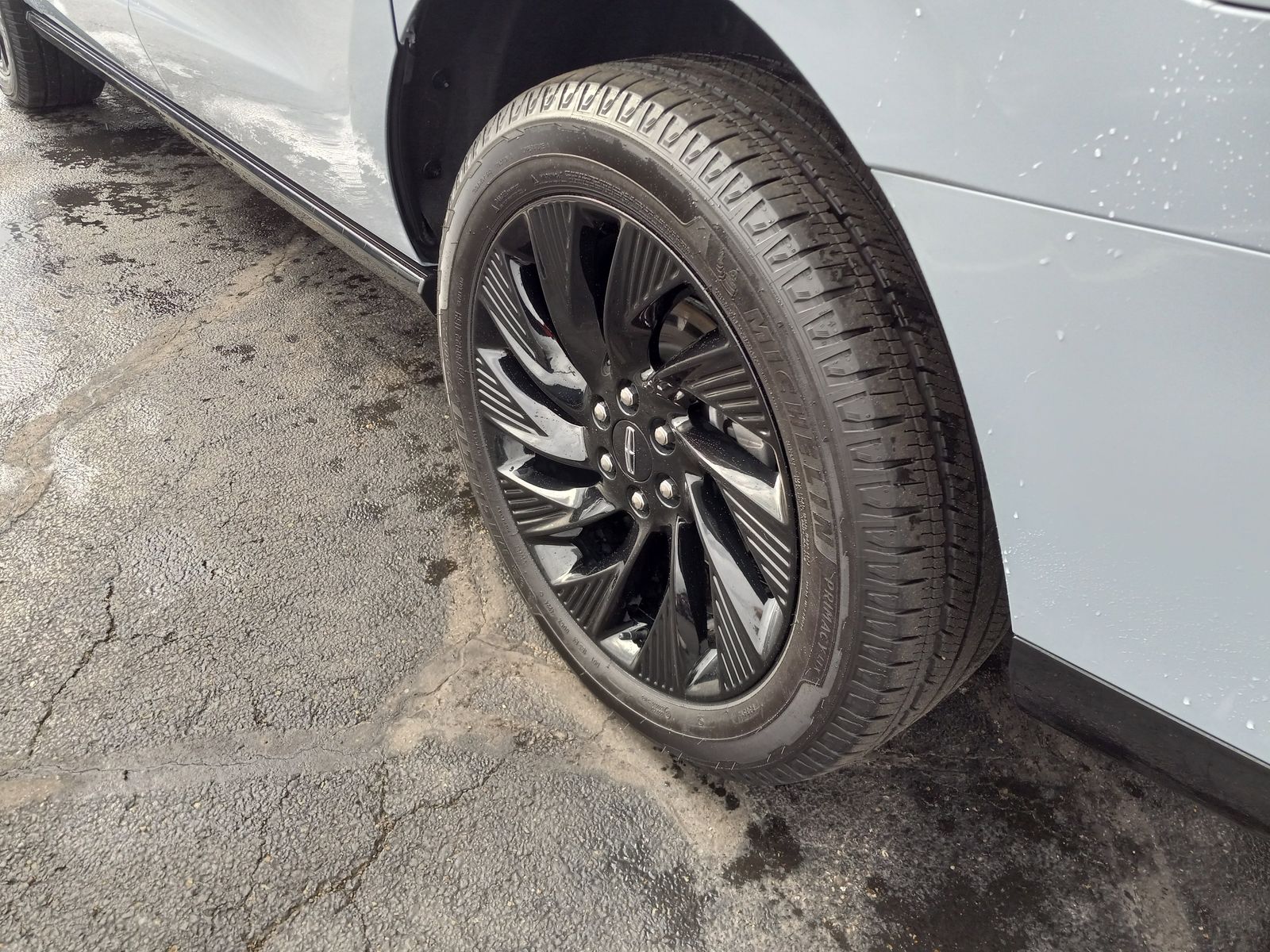 2025 Lincoln Navigator L image 11