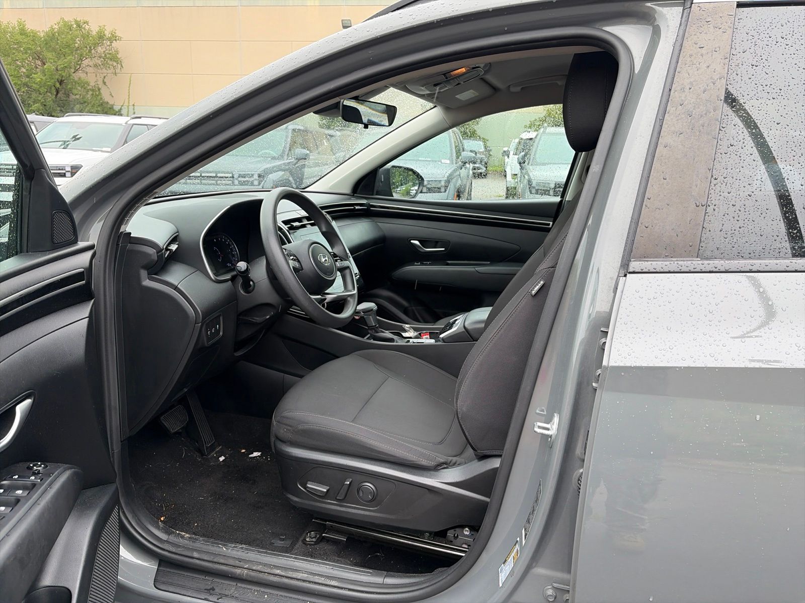 Used 2024 Gray Hyundai SEL image 9