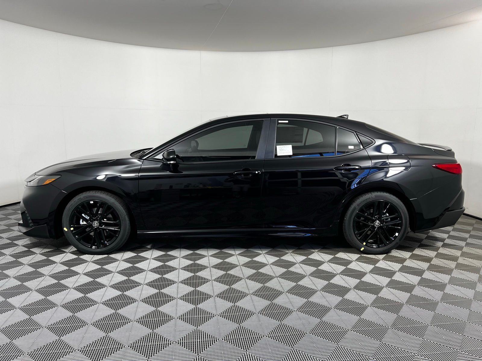 Thumbnail: 2025 Toyota Camry - 8