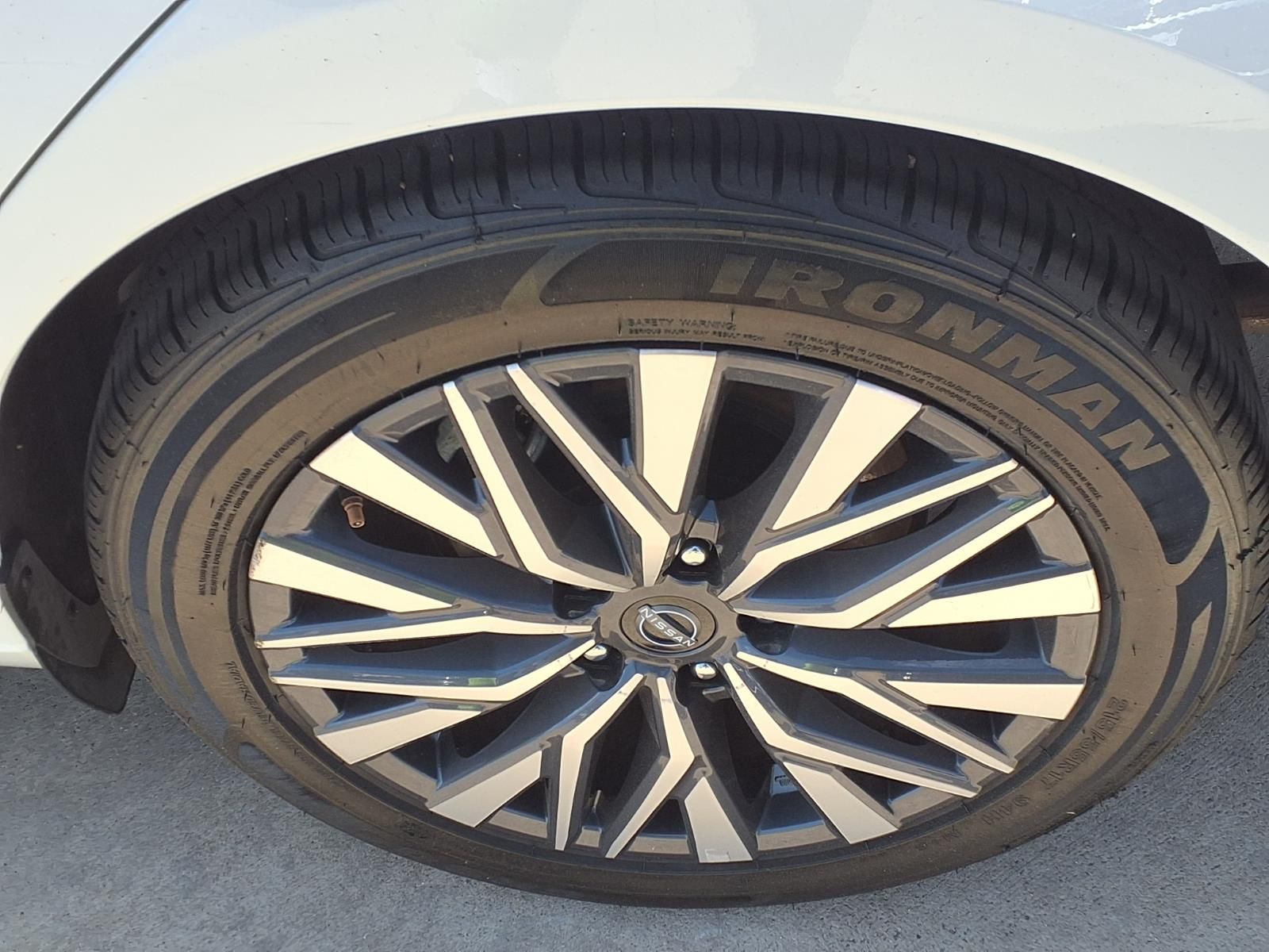 2025 Nissan Altima 2.5 SV - 9