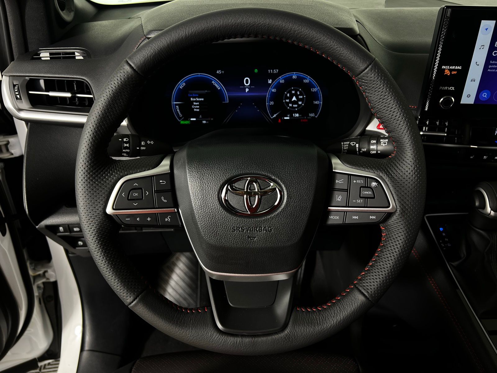 2025 Toyota Sienna XSE 13