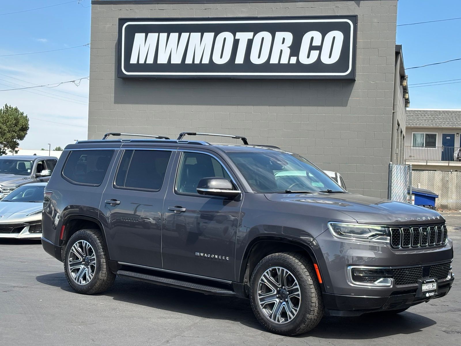 Baltic Gray Metallic Clearcoat 2023 Jeep Wagoneer SUV / Crossover Four-Wheel Drive 8-Speed Automatic