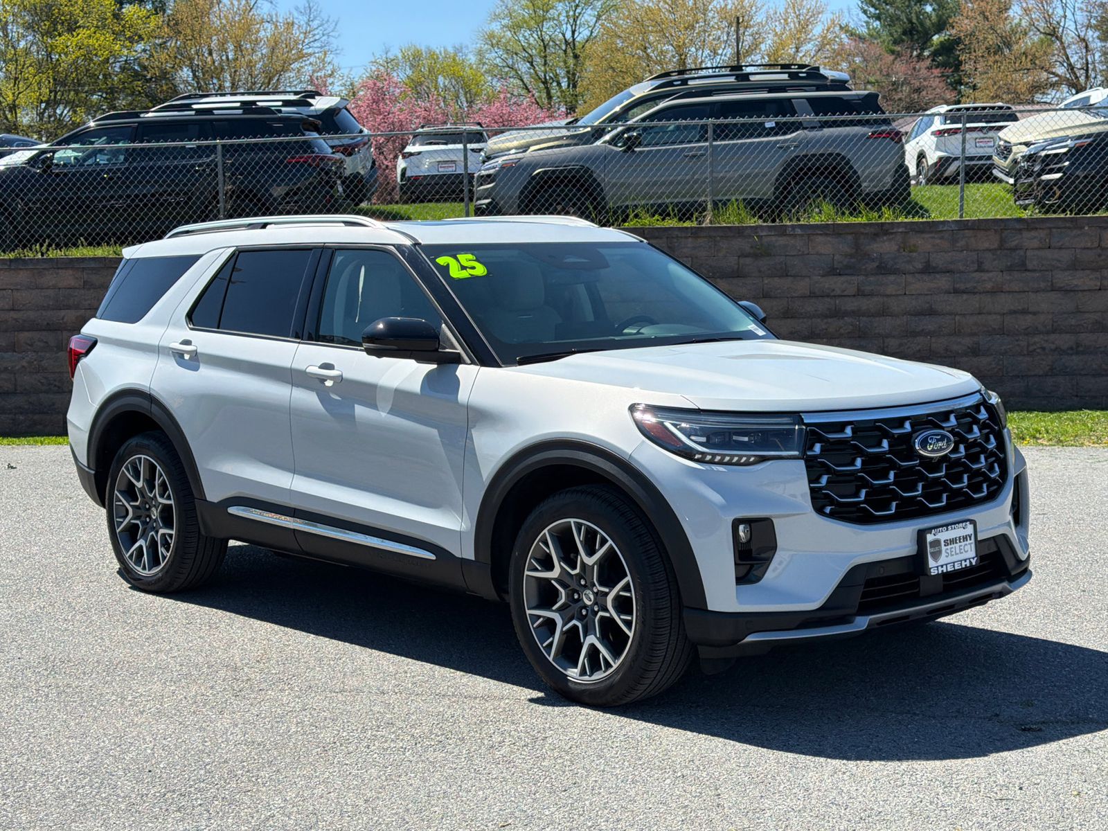 White Metallic 2025 Ford Explorer Platinum AWD SUV / Crossover All-Wheel Drive Automatic