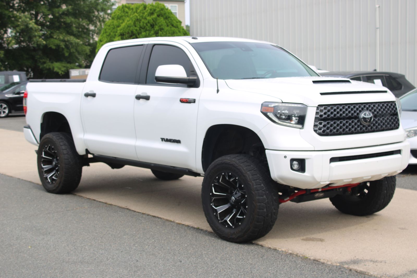 Super White 2019 Toyota Tundra Pickup Truck Four-Wheel Drive 6-Speed Automatic