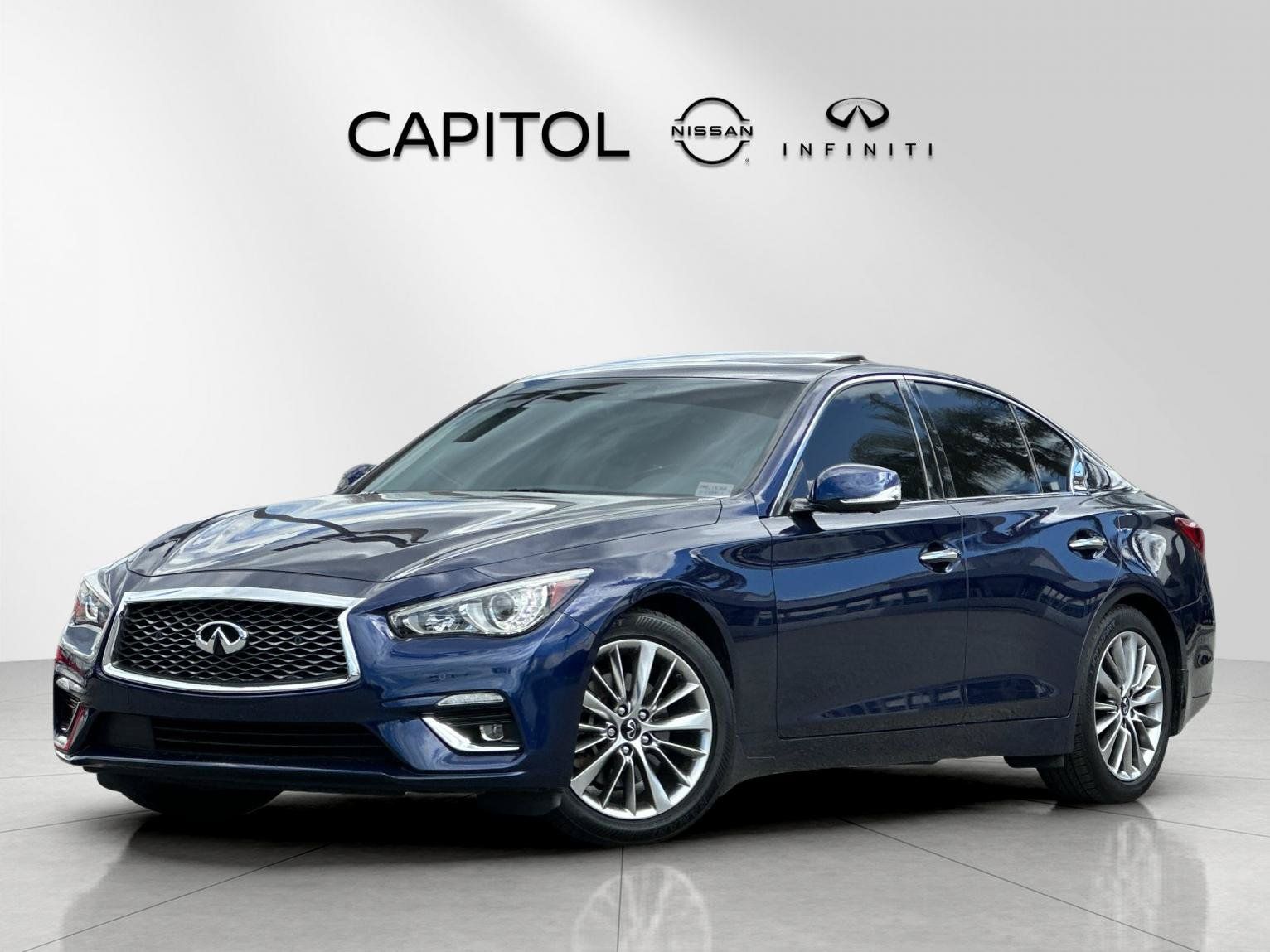 2023 INFINITI Q50 LUXE