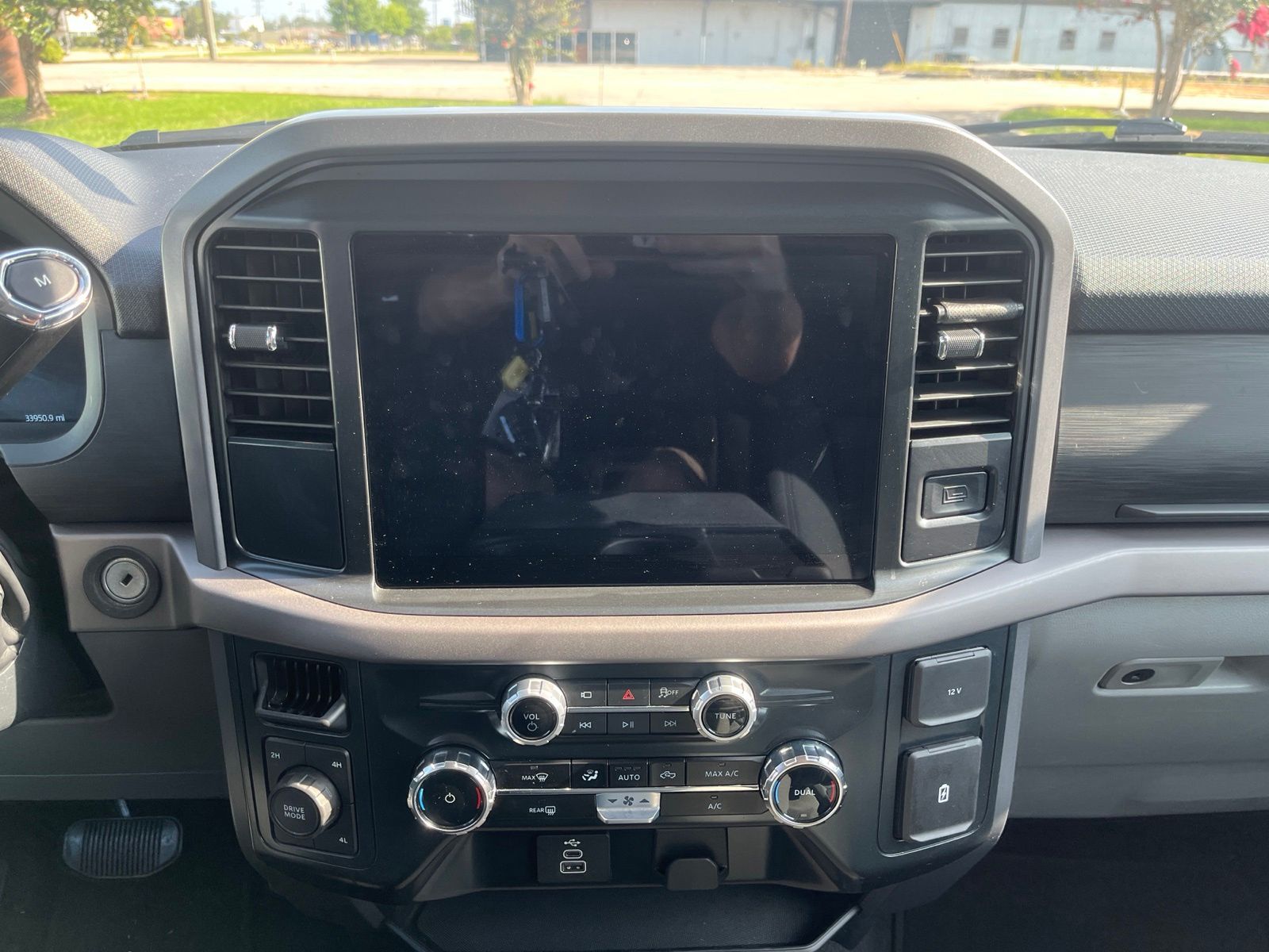 2025 Ford F-150 XLT - 9